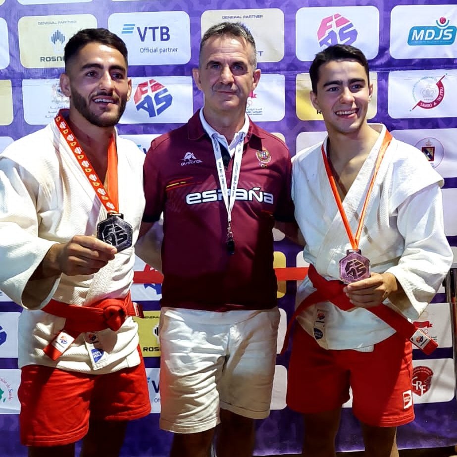 Ibai Gracia, campe&oacute;n mundial de sambo playa